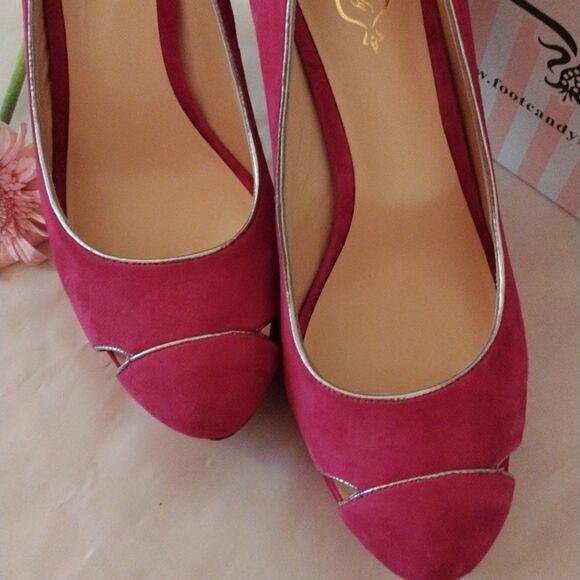 Footcandy Color Block Platform Heels - Picture 6 of 13